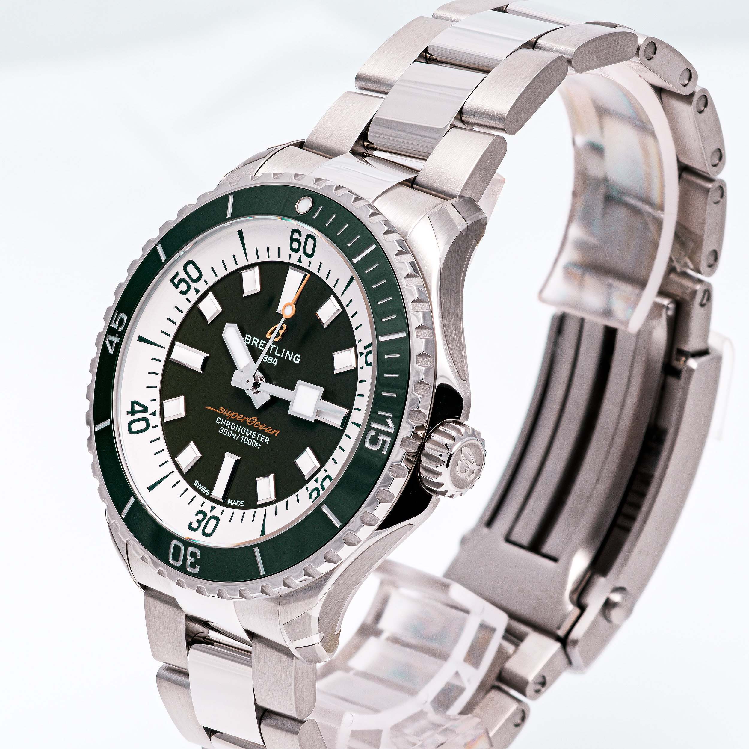 Superocean Automatic 44 Grün