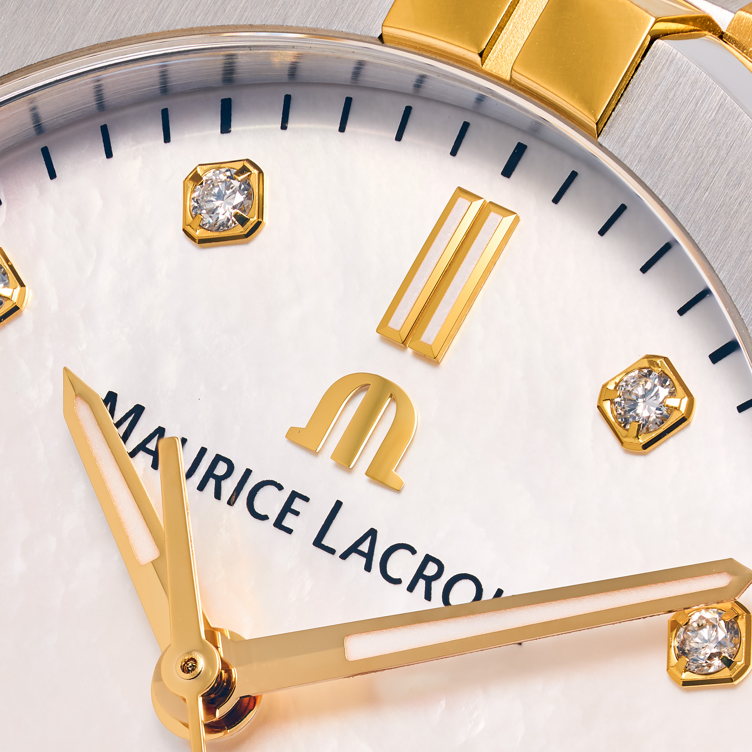 Lacroix Aikon Automatic 35mm Perlmutt