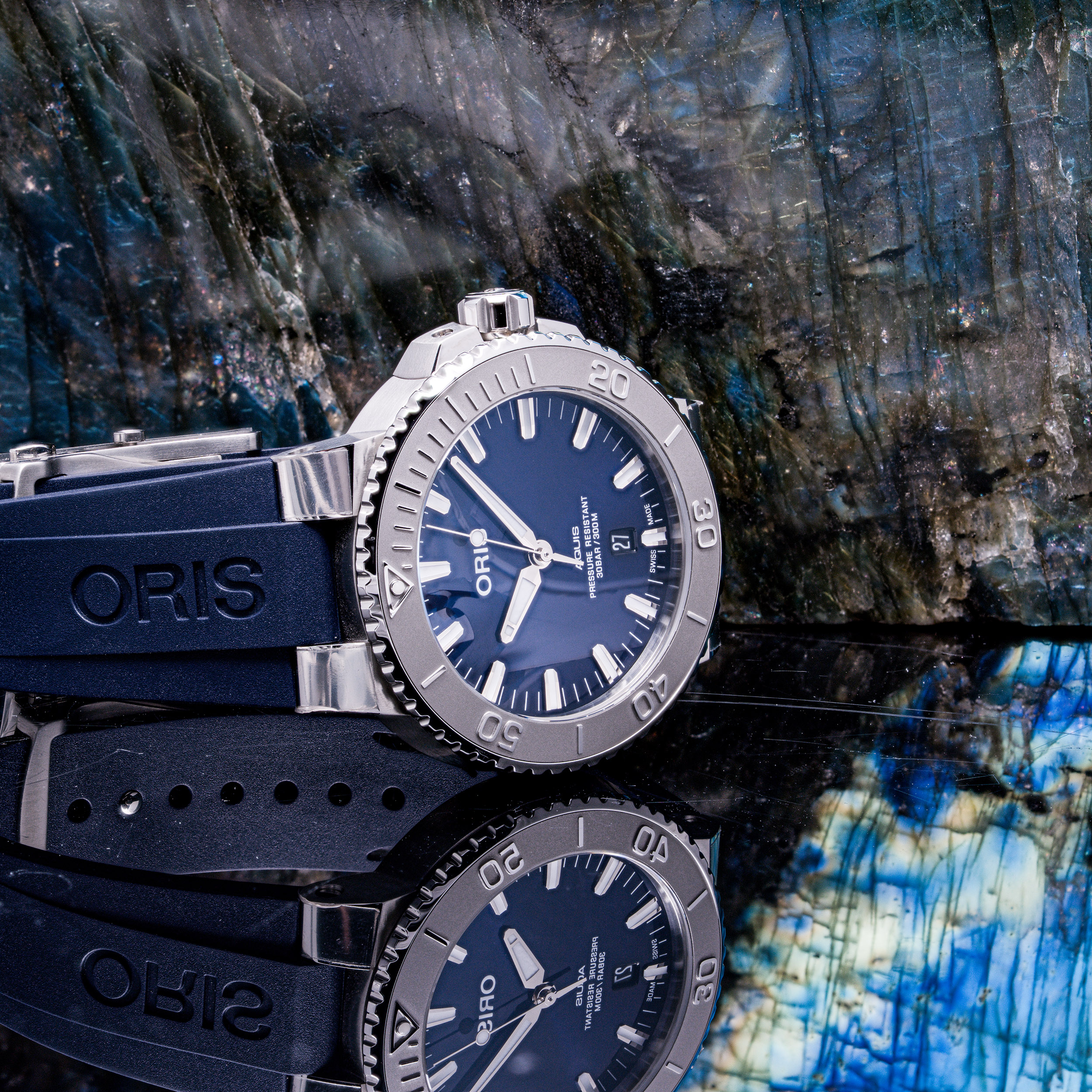 Aquis Date 43,5 Blau