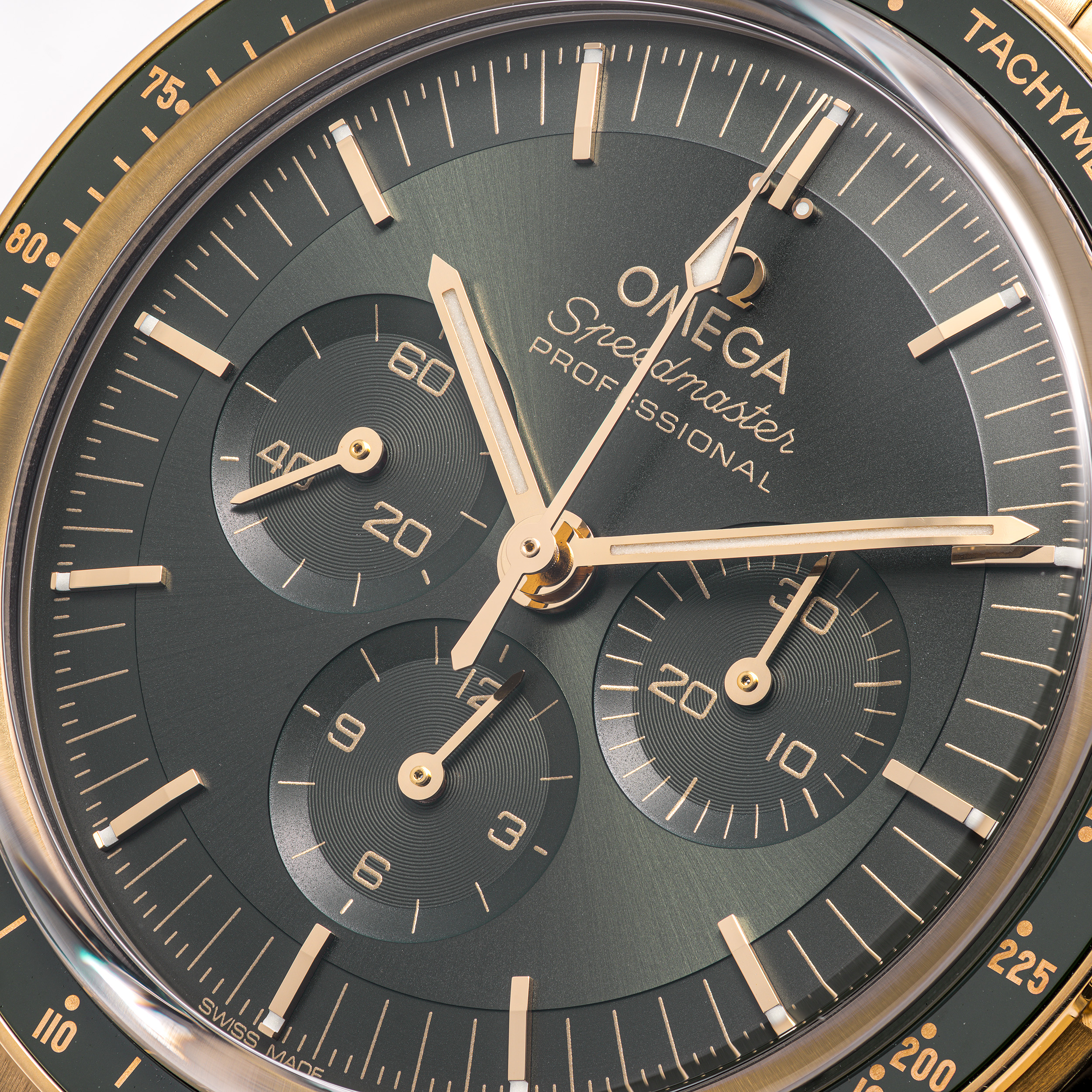 Speedmaster Moonwatch Gelbgold 42