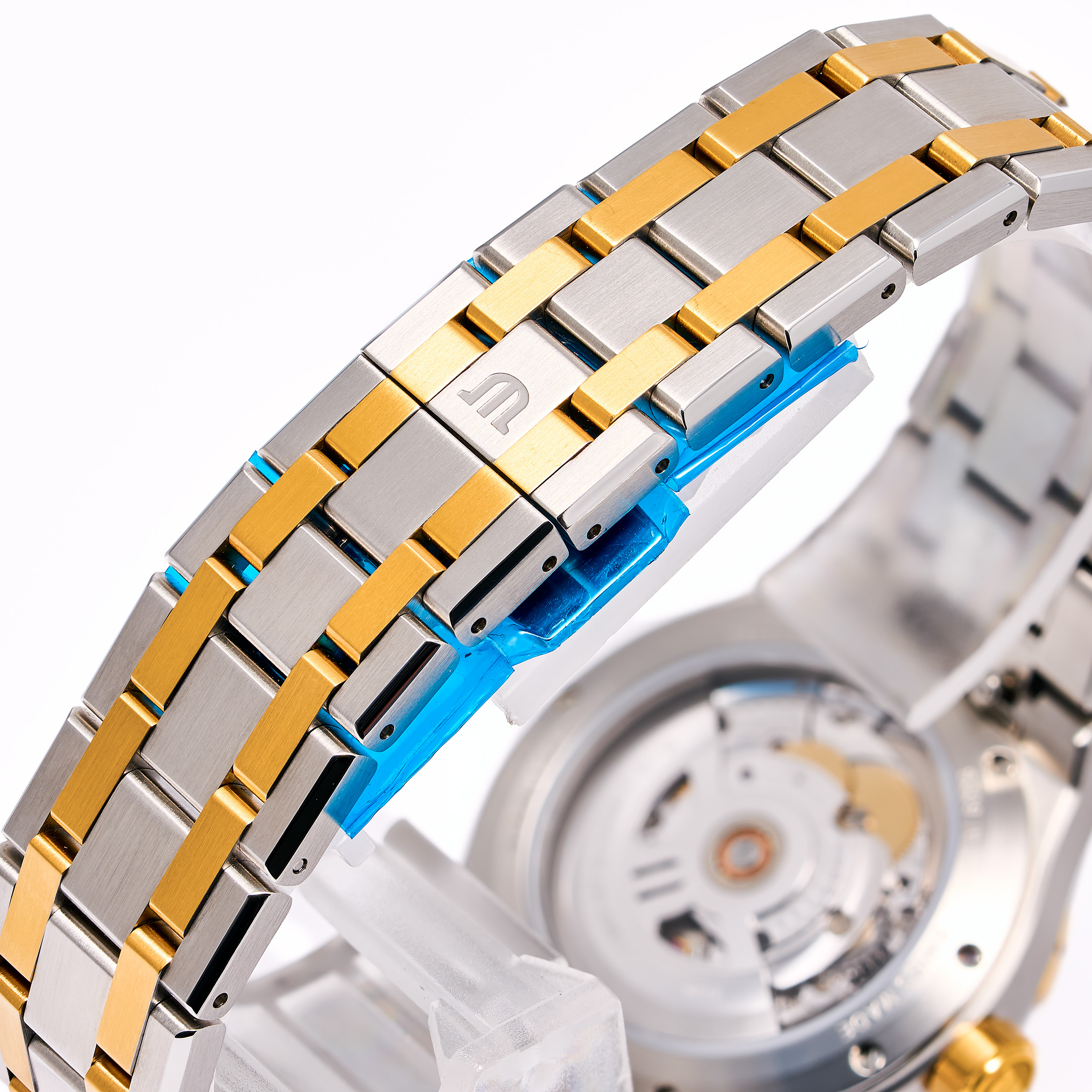 Lacroix Aikon Automatic 35mm Perlmutt
