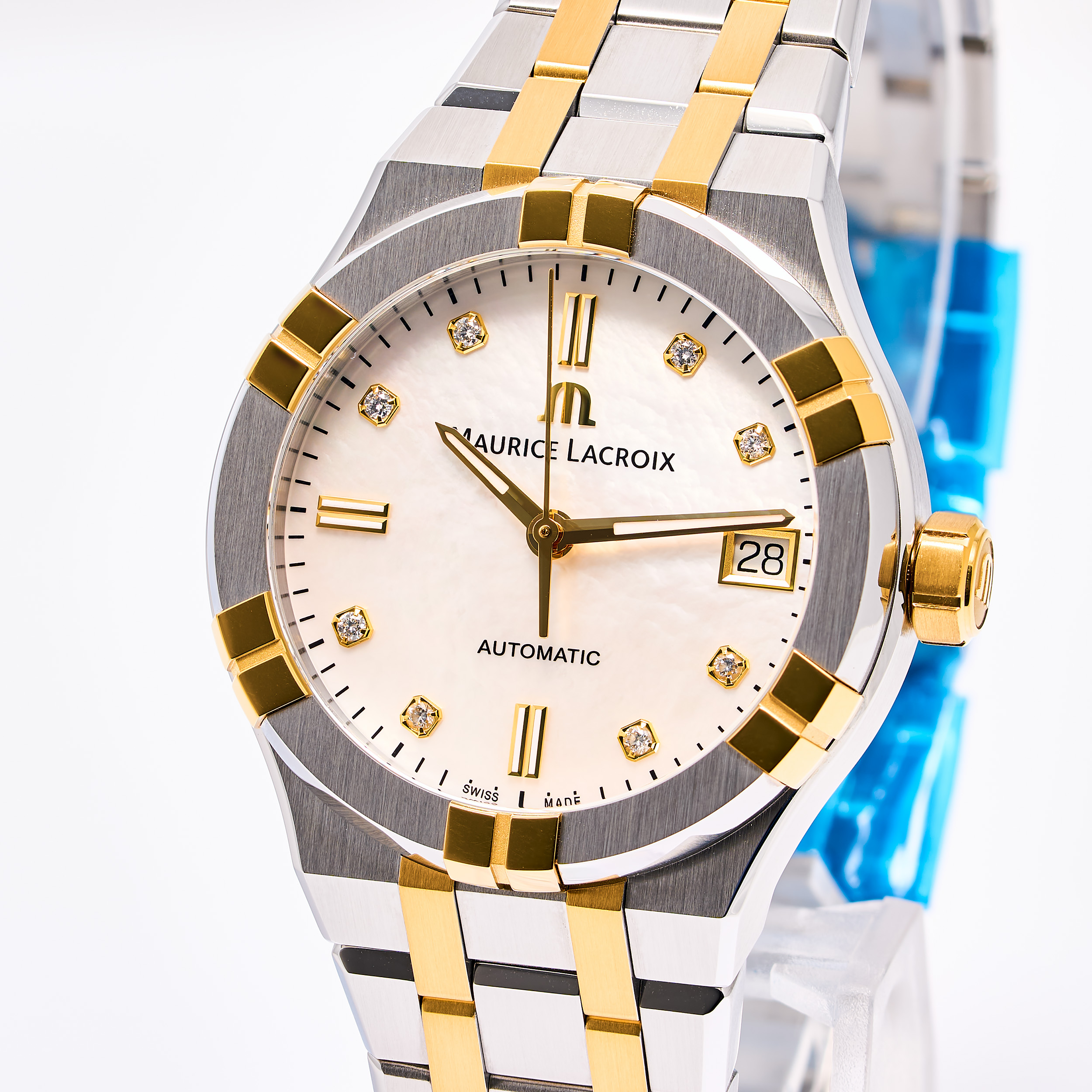 Lacroix Aikon Automatic 35mm Perlmutt