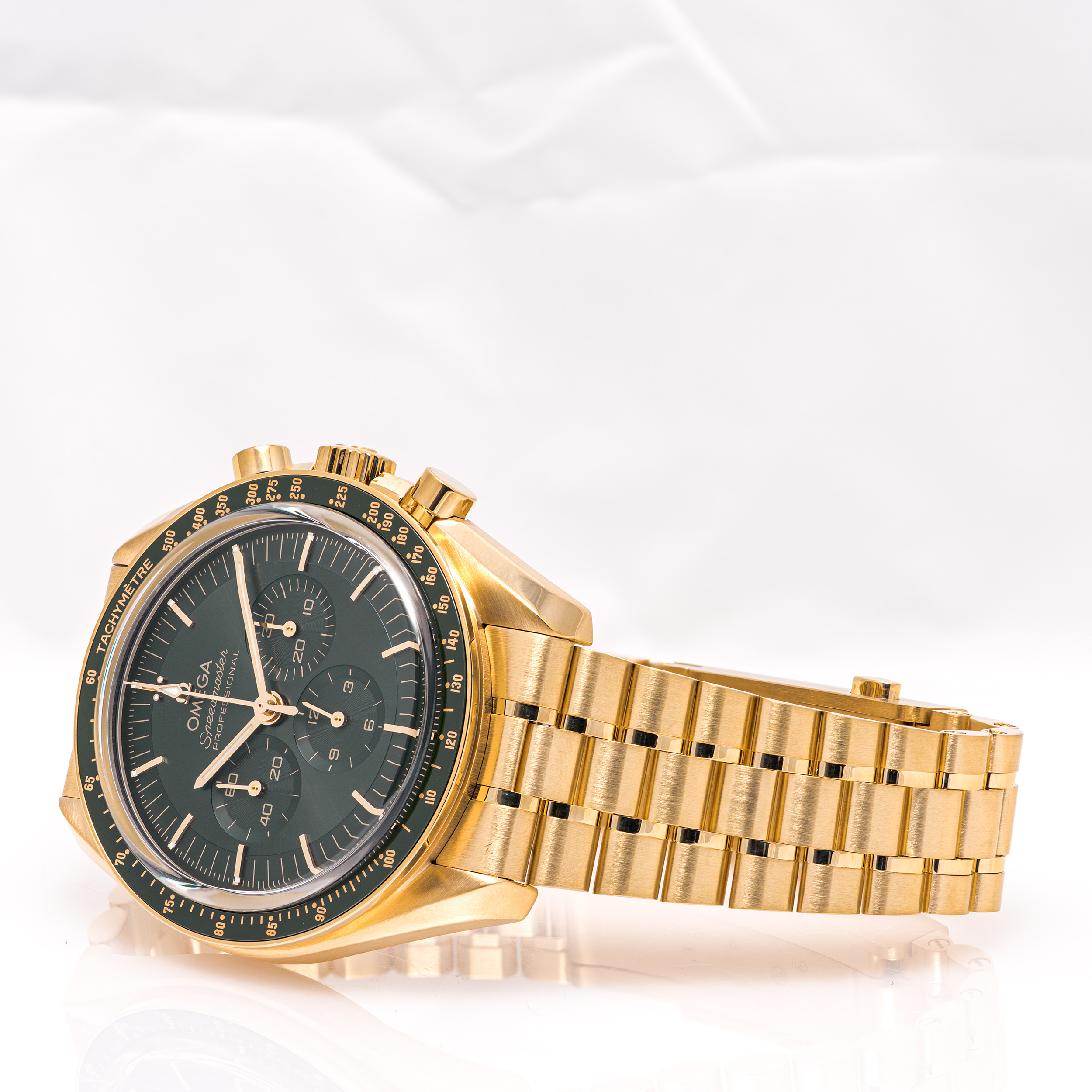 Speedmaster Moonwatch Gelbgold 42